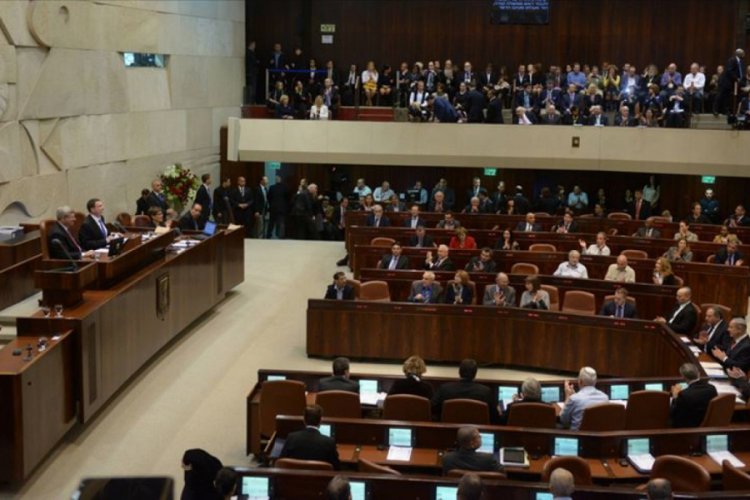İsrail en b&uuml;y&uuml;k siyasi krizlerinden birini yaşıyor
