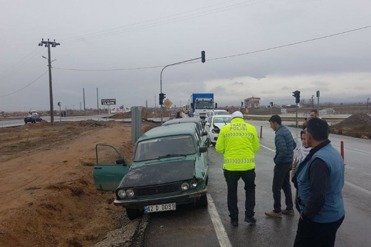 4 ara&ccedil;lı zincirleme trafik kazası