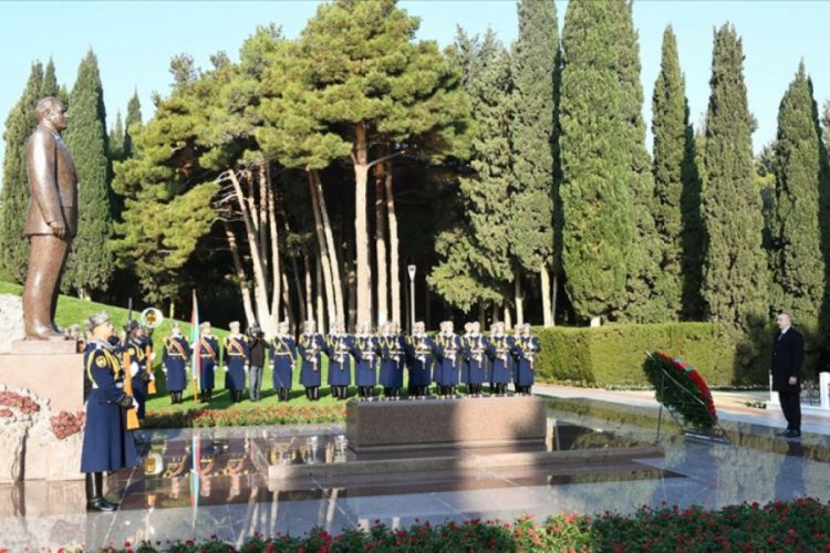 Haydar Aliyev vefatının 16. yılında anılıyor
