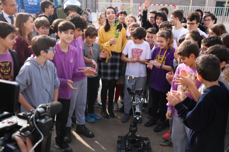 &Ouml;ğrenciler jandarma ekiplerinin nasıl &ccedil;alıştığını &ouml;ğrendiler