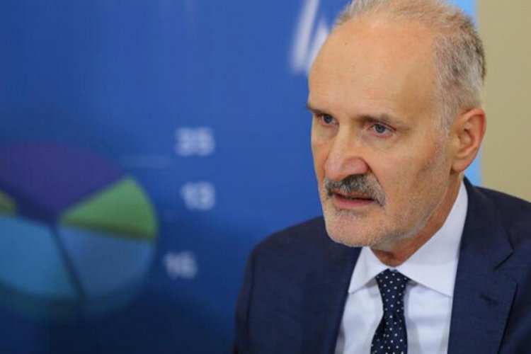 "Merkez'in faiz indirim serisi 2020 i&ccedil;in 'buzkıran gemimiz' oldu"