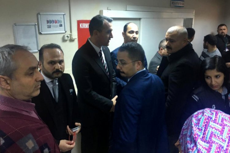 8'inci sınıf &ouml;ğrencisi, okulda 4'&uuml;nc&uuml; kattan atladı