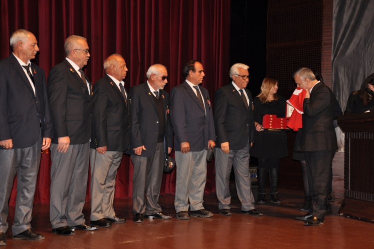 Kıbrıs Gazileri &ouml;d&uuml;llerini kavuştu