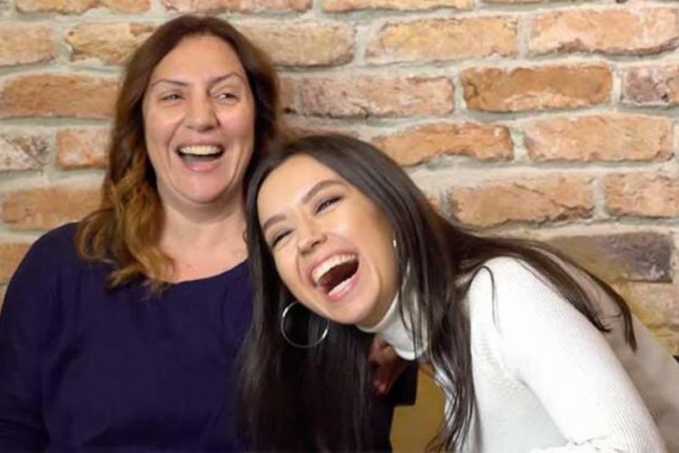 Tuğba Yurt'un kafasına tabela d&uuml;şt&uuml;