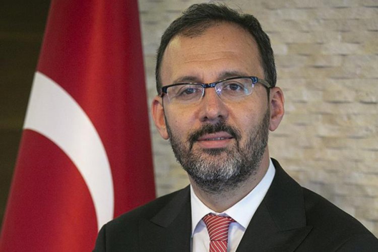 Bakan Kasapoğlu milli atletlerle bir araya geldi