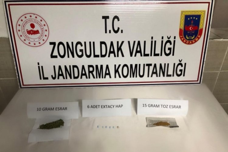 Uyuşturucu operasyonunda 2 g&ouml;zaltı