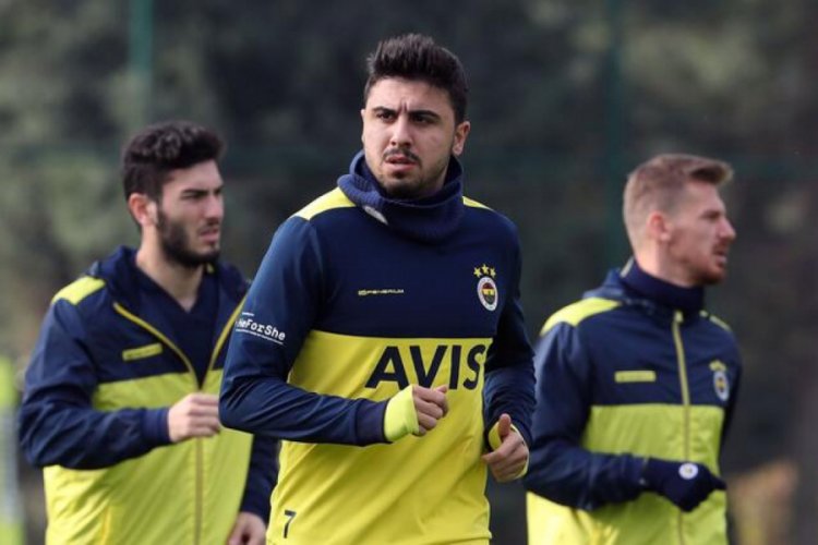 Fenerbah&ccedil;e'de Sivasspor hazırlıkları s&uuml;r&uuml;yor