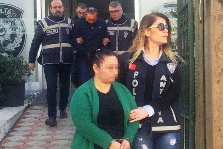 Emekli &ouml;ğretmen cinayeti sanığına beraat