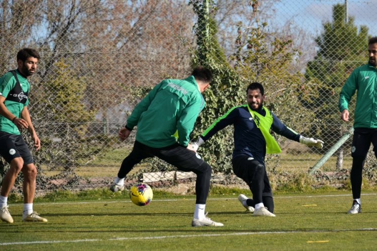 Konyaspor'da Başakşehir mesaisi s&uuml;r&uuml;yor