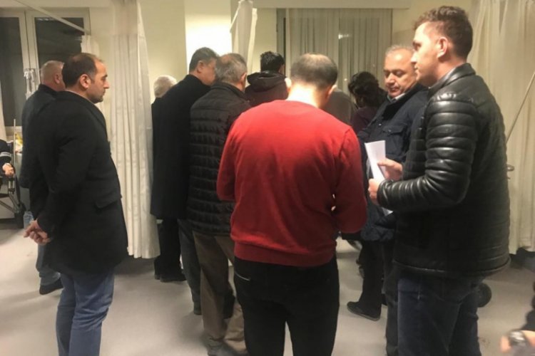 Gıda zehirlenmesi ş&uuml;phesi:18 lise &ouml;ğrencisi hastaneye kaldırıldı