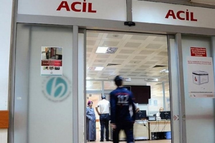 Zehirlenen 18 lise &ouml;ğrencisi hastaneye kaldırıldı