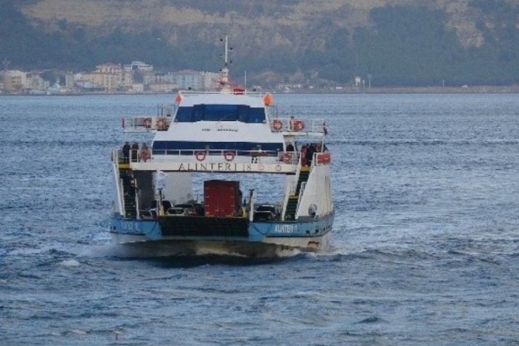 Fırtına y&uuml;z&uuml;nden ada seferleri iptal edildi