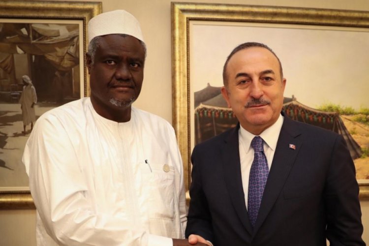 &Ccedil;avuşoğlu,  Katar Dışişleri Bakanı ile g&ouml;r&uuml;şt&uuml;