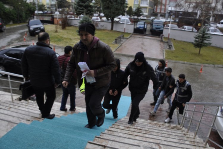 Sosyal medyadan uyuşturucu satıyorlardı