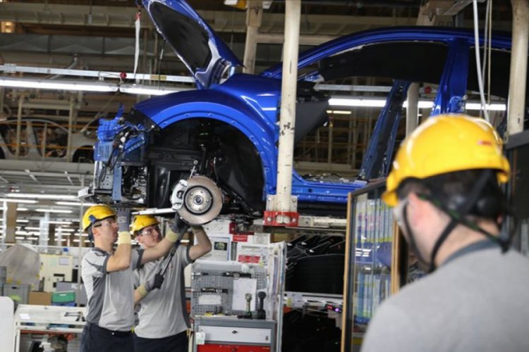 Otomotiv &uuml;retimi 11 ayda y&uuml;zde 7 azaldı
