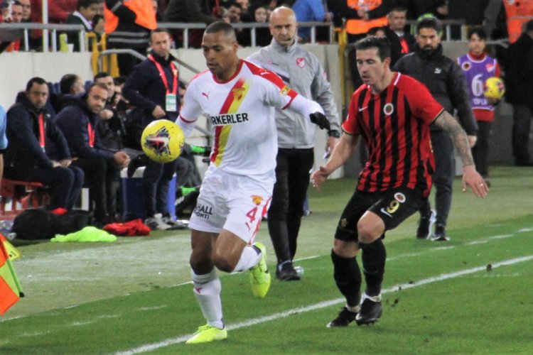 S&uuml;per Lig'de Gen&ccedil;lerbirliği r&uuml;zgarı