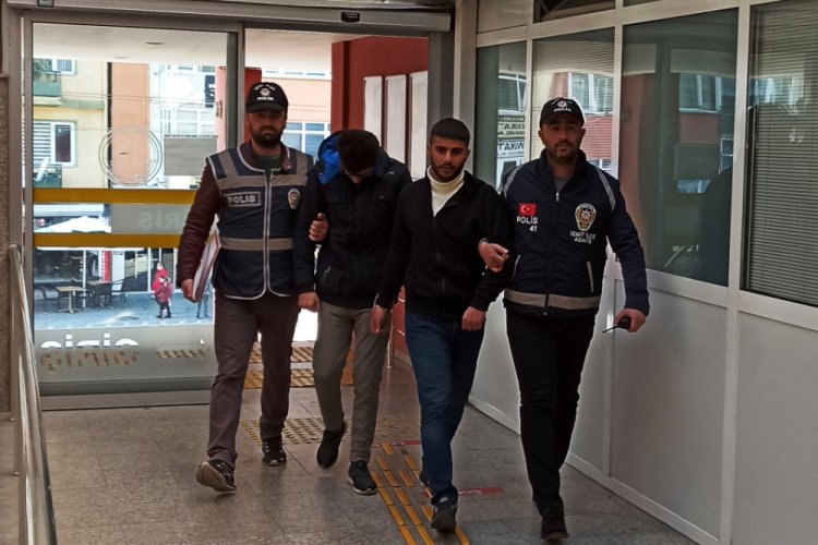 Eski bakanı dolandıran ş&uuml;pheli yakalandı