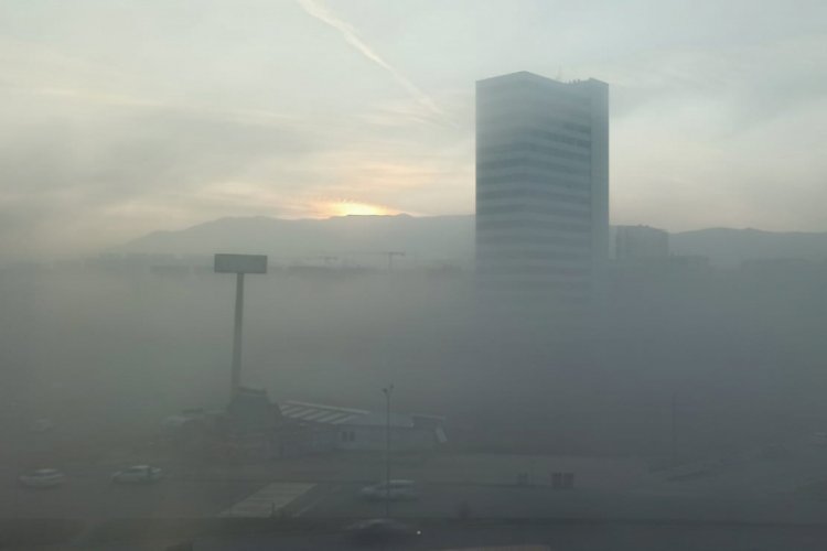 Bursa'da yoğun sis zor anlar yaşattı