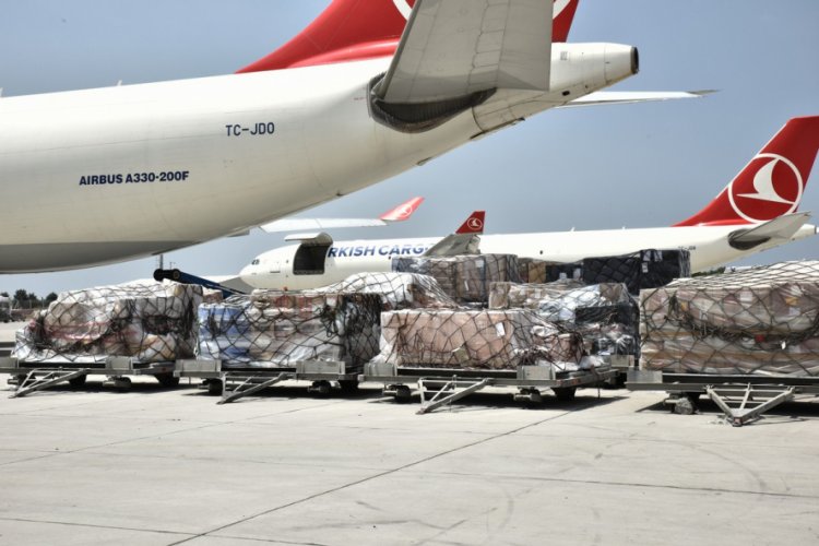 Gıda ihracat&ccedil;ıları hava kargo tarifelerinde indirim istiyor