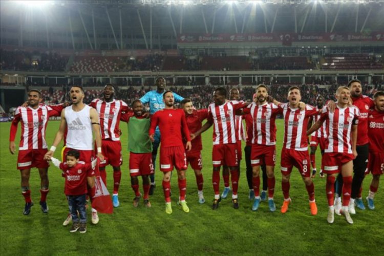 Sivasspor zirveyi sevdi