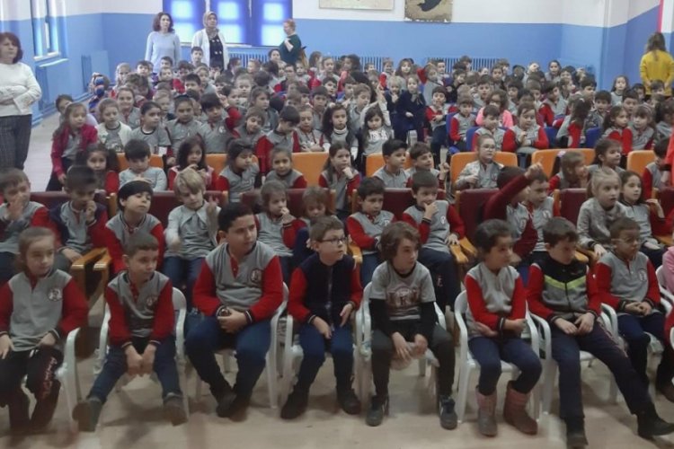 &Ouml;ğrenciler sokak hayvanları hakkında bilgilendirildi