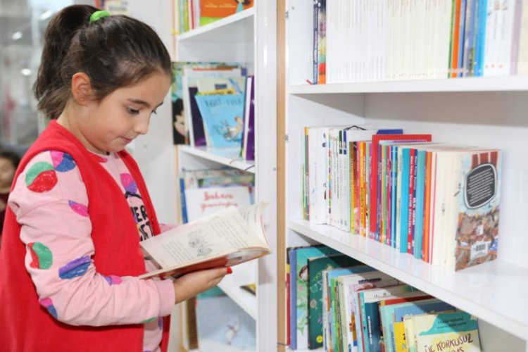 Şehit Eren B&uuml;lb&uuml;l merkezi &ccedil;ocukların kitap yuvası oldu