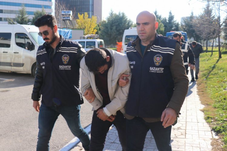 Devleti 1 bu&ccedil;uk milyon lira zarara uğratan hırsızlar yakalandı