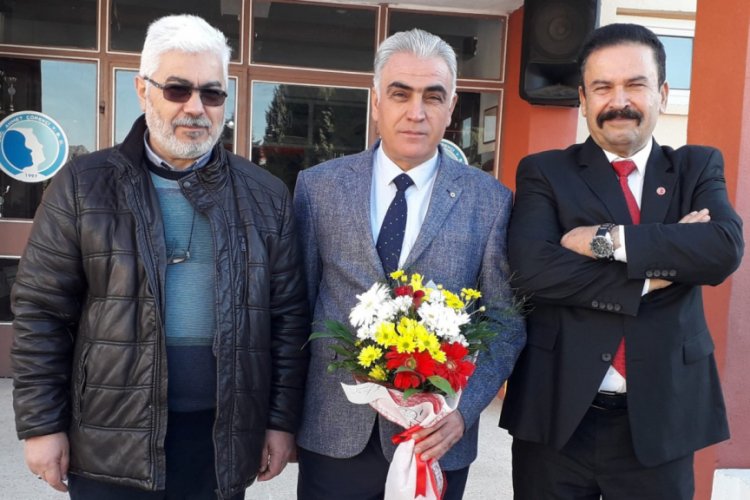 Milli eğitim m&uuml;d&uuml;rl&uuml;ğ&uuml; g&ouml;revine &ccedil;i&ccedil;eklerle uğurlandı