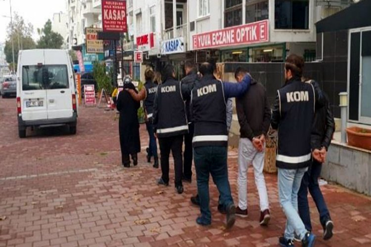 Dolandırıcılık &ccedil;etesine operasyon: 6 tutuklama