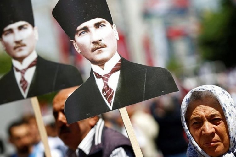 Atat&uuml;rk 19 Mayıs'ta t&uuml;m stadlarda anılabilecek
