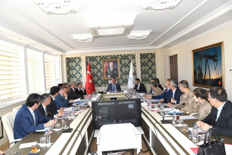 Vali Pekmez başkanlığında şiddetle m&uuml;cadele toplantısı yapıldı