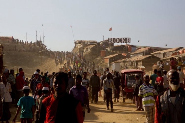 173 Rohingya M&uuml;sl&uuml;manını taşıyan gemi ele ge&ccedil;irildi