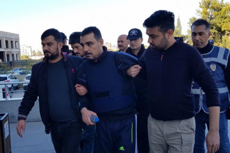 Kafe cinayeti ş&uuml;phelisi adliyeye getirildi