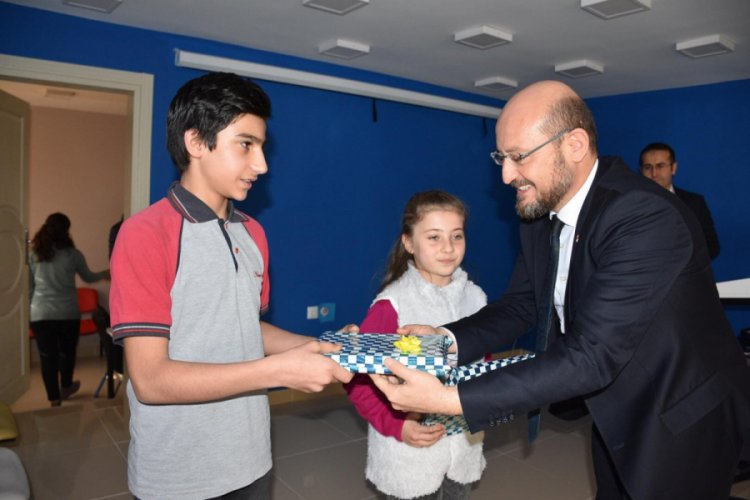 Okuma yarışması &ouml;d&uuml;lleri sahiplerini buldu