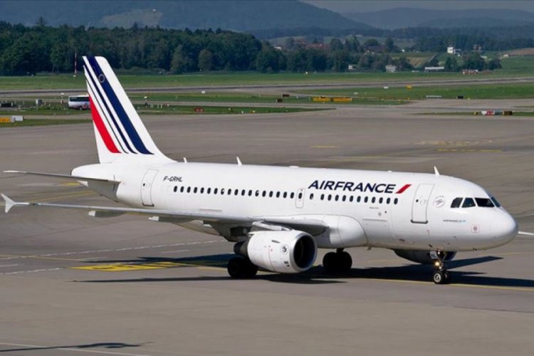 Kamerunlu yolcudan Air France'a 'ırk&ccedil;ılık' ve 'insanlık dışı muamele' su&ccedil;laması