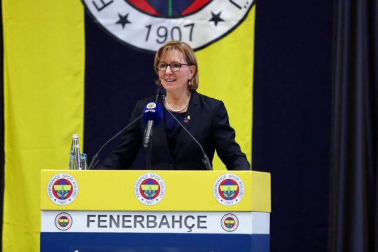 Sevil Becan'dan Fenerbah&ccedil;elilere &ccedil;ağrı