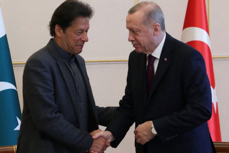 Pakistan Başbakanı Han'dan Erdoğan ve T&uuml;rk halkına "m&uuml;lteci &ouml;vg&uuml;s&uuml;"