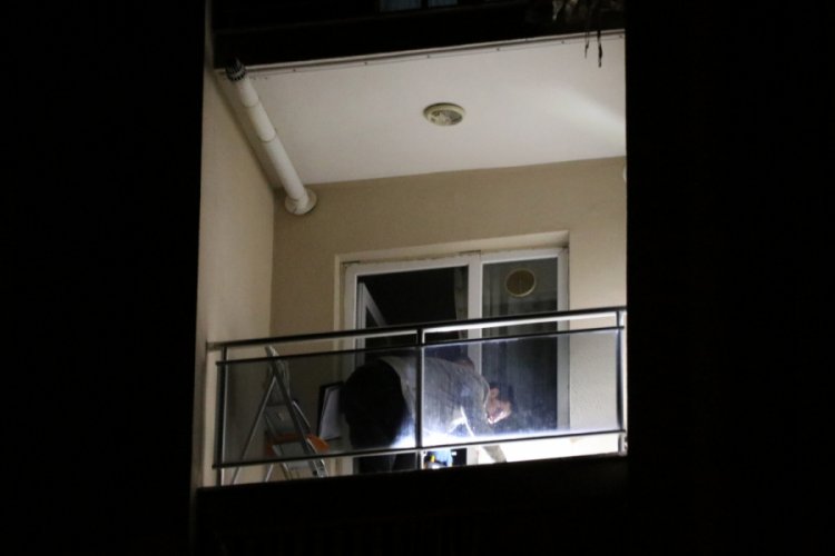 Apartmana k&ouml;t&uuml; koku yayılınca &ouml;ld&uuml;ğ&uuml; ortaya &ccedil;ıktı