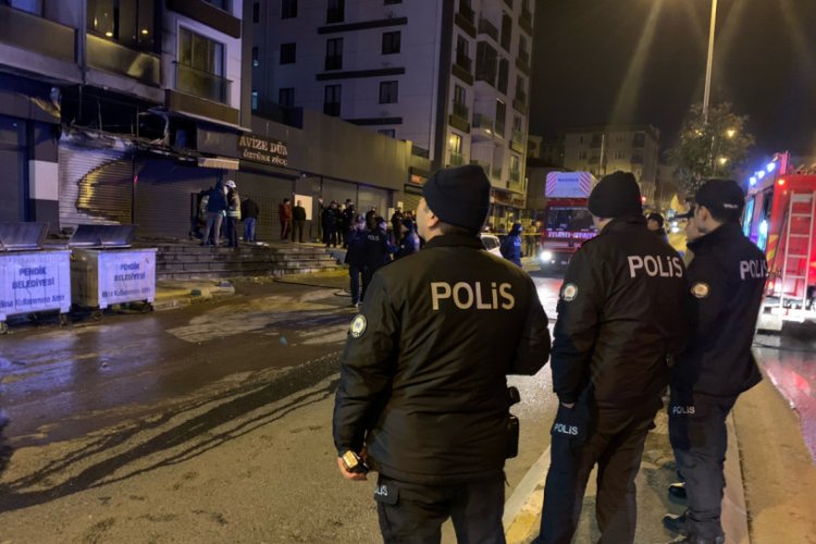 Z&uuml;ccaciye d&uuml;kkanında yangın