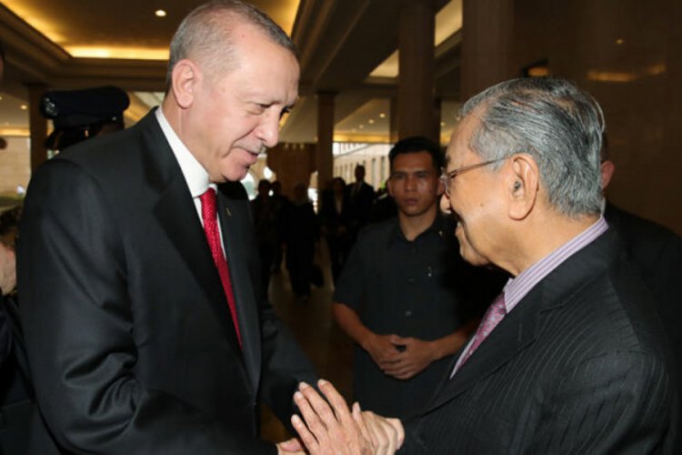 Cumhurbaşkanı Erdoğan, Malezya Başbakanı ile g&ouml;r&uuml;şt&uuml;