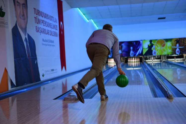 Bursa Osmangazi personelinin bowling heyecanı