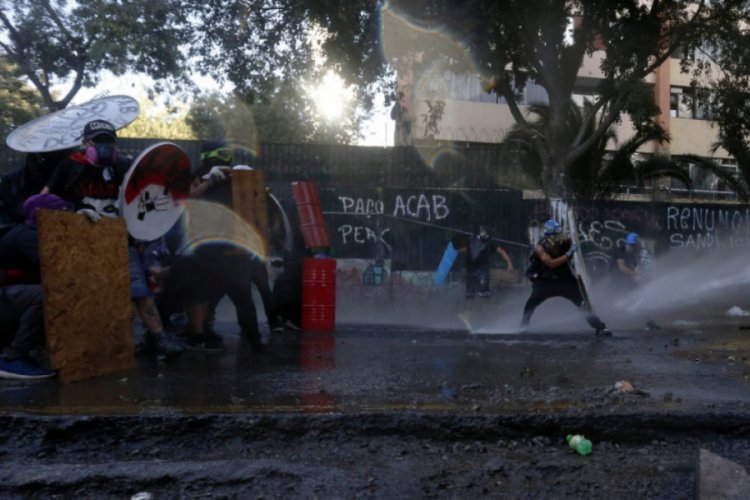 'Devrimi yaşamayı' vaat eden Airbnb turu kaldırıldı
