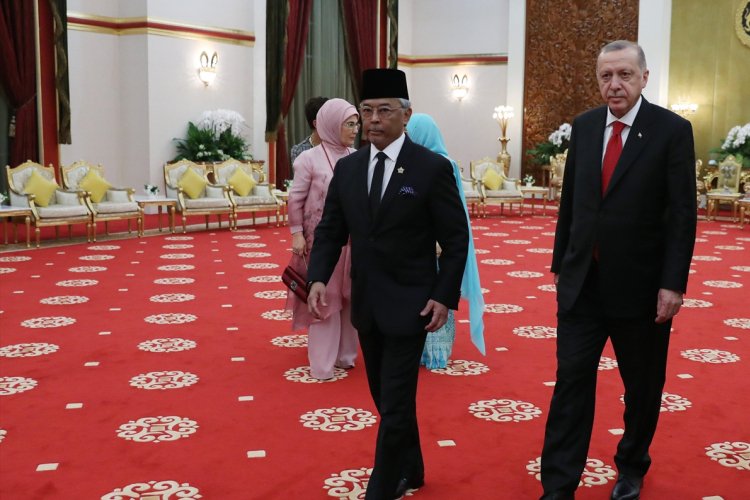 Cumhurbaşkanı Erdoğan, Malezya Kralı Billah Şah ile g&ouml;r&uuml;şt&uuml;