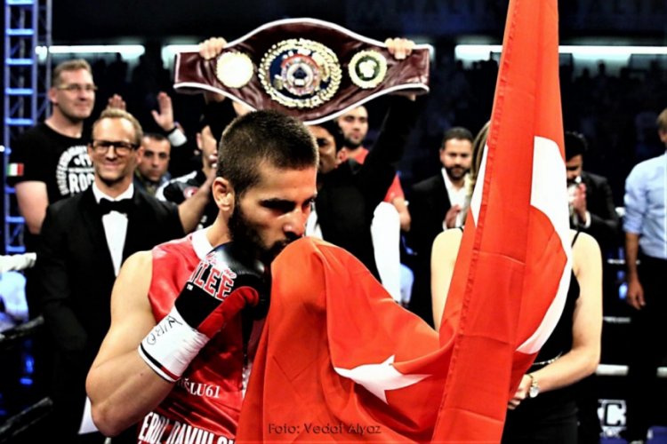 D&ouml;rt altın kemerli Fatih Keleş, ringe &ccedil;ıkıyor