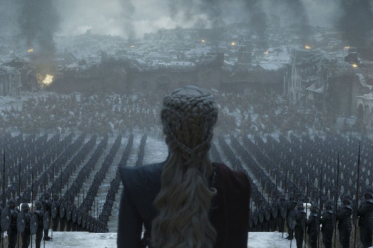 Daenerys Targaryen'in paltosunun sırrı a&ccedil;ıklandı