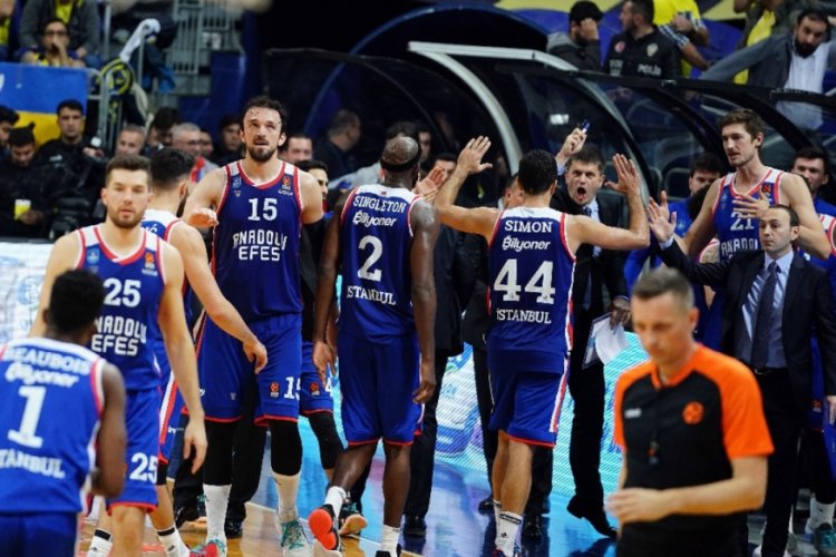 Anadolu Efes, THY Avrupa Ligi'nde yarın CSKA Moskova'yı konuk edecek