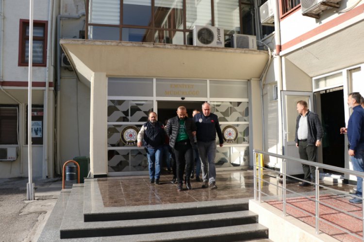 Hırsızlardan gazetecilere ilgin&ccedil; &ccedil;ıkış: "Beraber mi yaptık?"