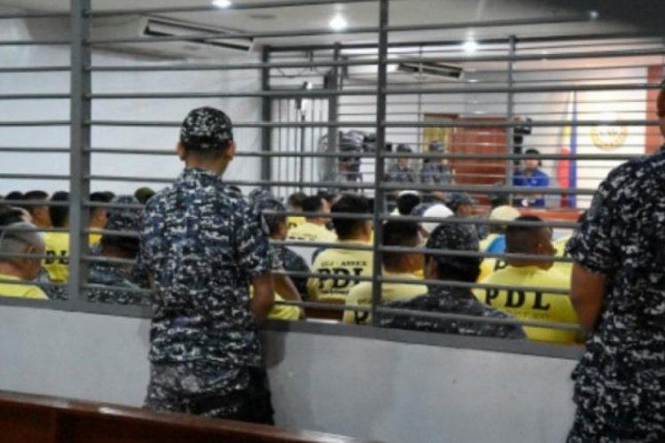 Filipinler'de katliam yapan aile &uuml;yelerine m&uuml;ebbet hapis cezası