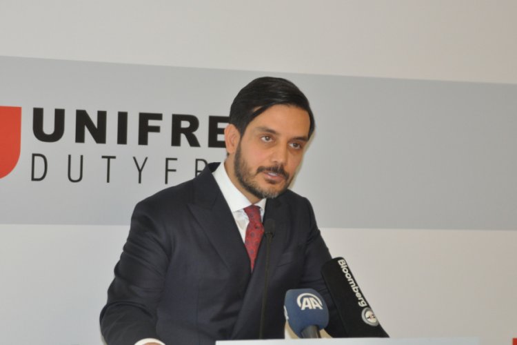 Yabancılar g&uuml;n&uuml;birlik alışveriş i&ccedil;in gelmeye başladı