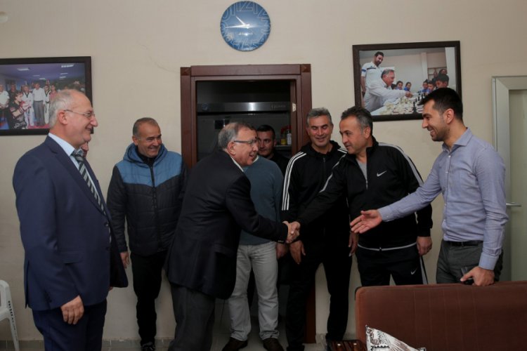 "Hizmet &ouml;nceliğini halk belirler"